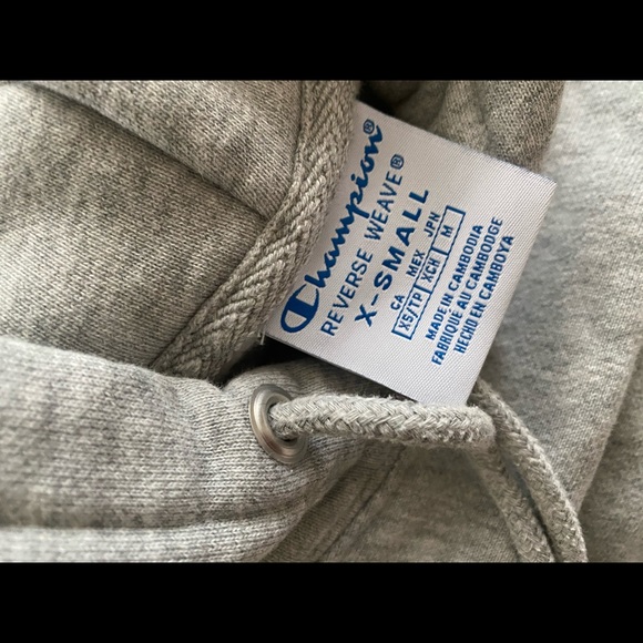 Champion Reverse Weave Cropped Hoodie - Picture 3 of 3